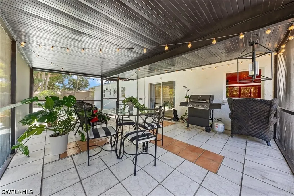 4027 Mindi Avenue Naples FL 34112