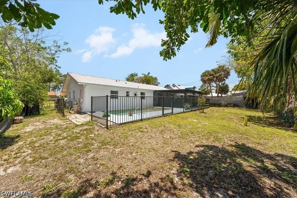 4027 Mindi Avenue Naples FL 34112