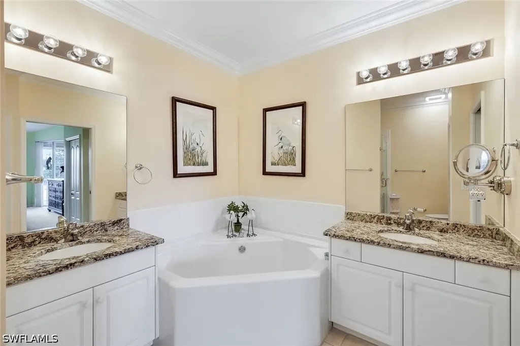 3365 Grand Cypress Drive Naples FL 34119