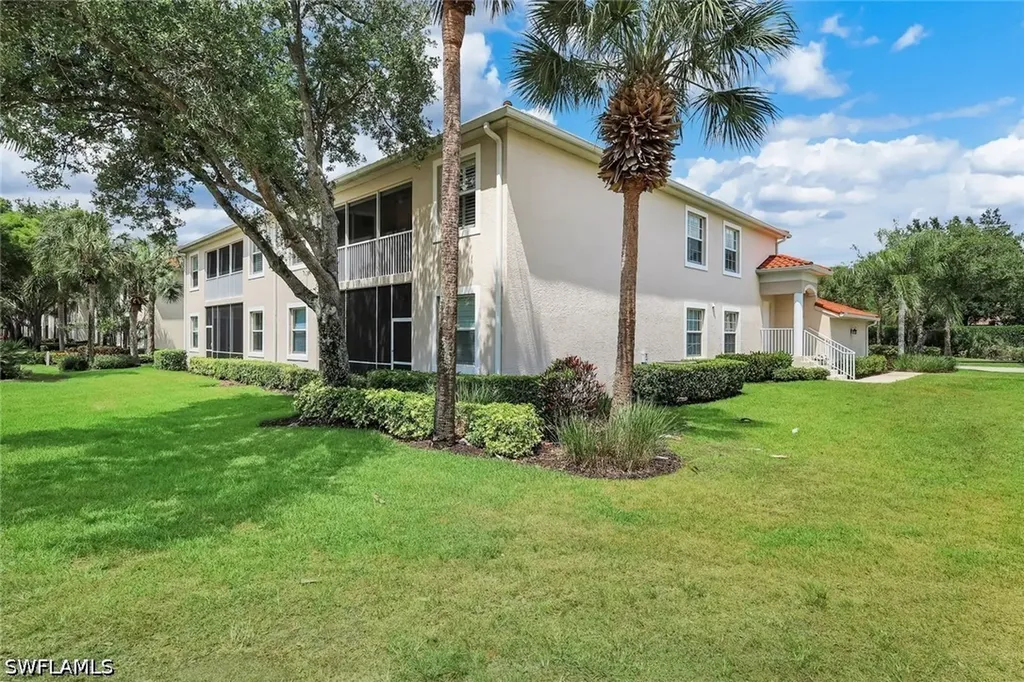 3365 Grand Cypress Drive Naples FL 34119