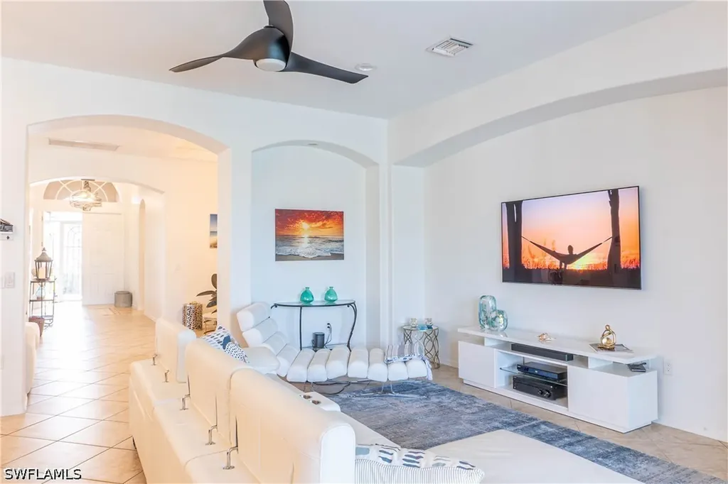 14059 Mirror Court Naples FL 34114