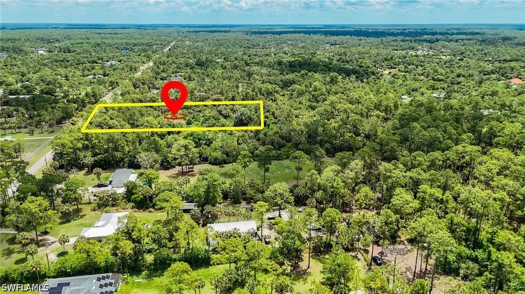 Xxxx 12th Avenue NE Naples FL 34120