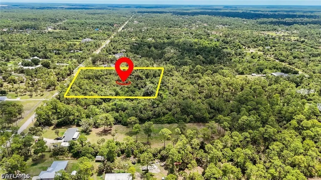 Xxxx 12th Avenue NE Naples FL 34120