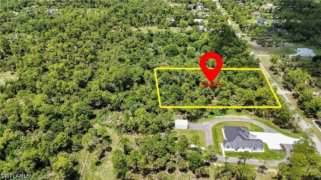 Xxxx 12th Avenue NE Naples FL 34120
