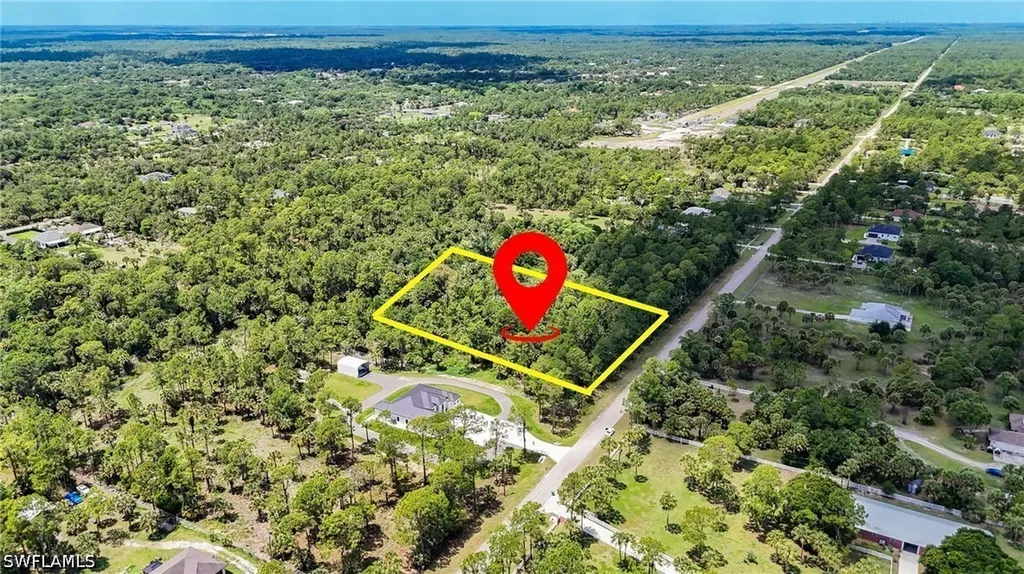 Xxxx 12th Avenue NE Naples FL 34120