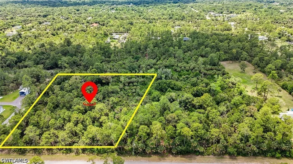 Xxxx 12th Avenue NE Naples FL 34120