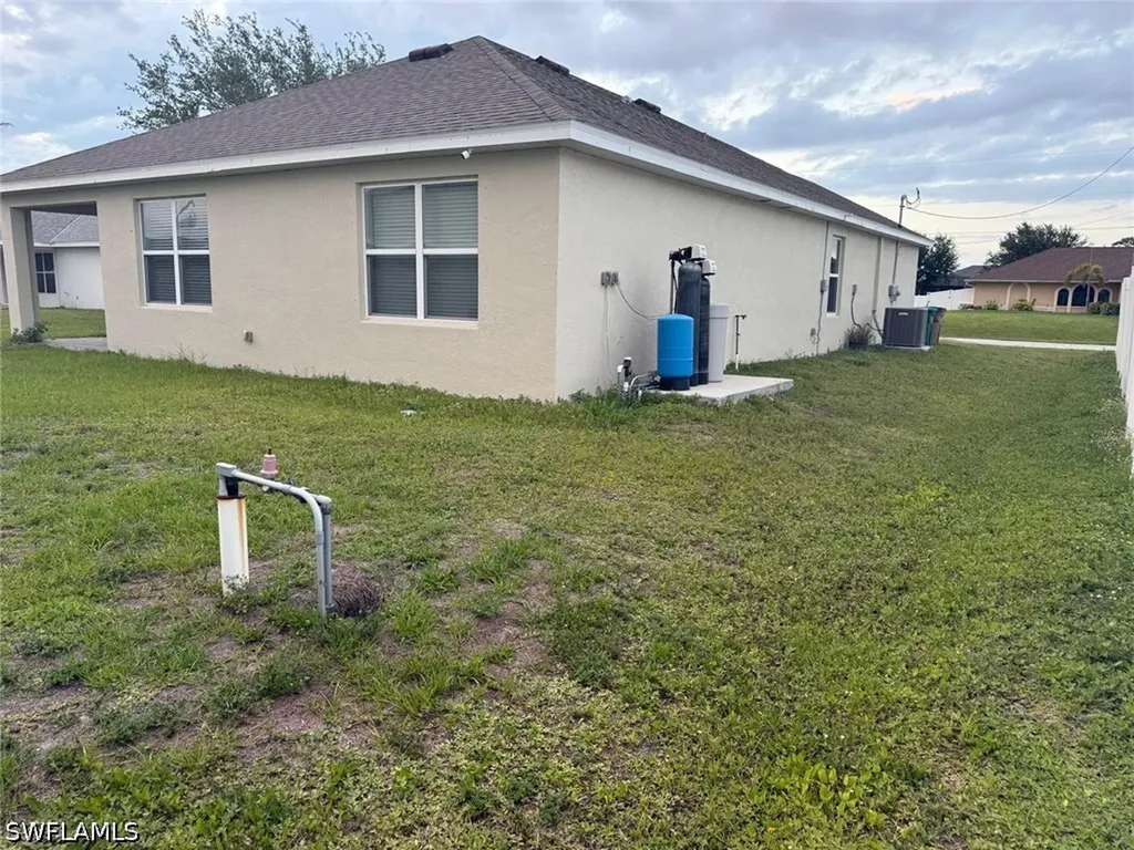 2014 NW 9th Street Cape Coral FL 33993