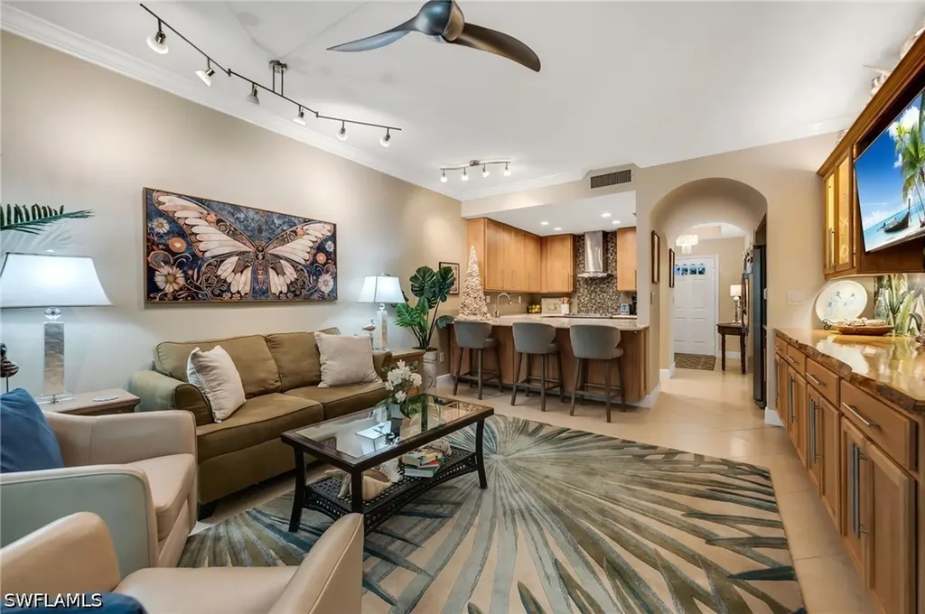 3310 Europa Drive Naples FL 34105