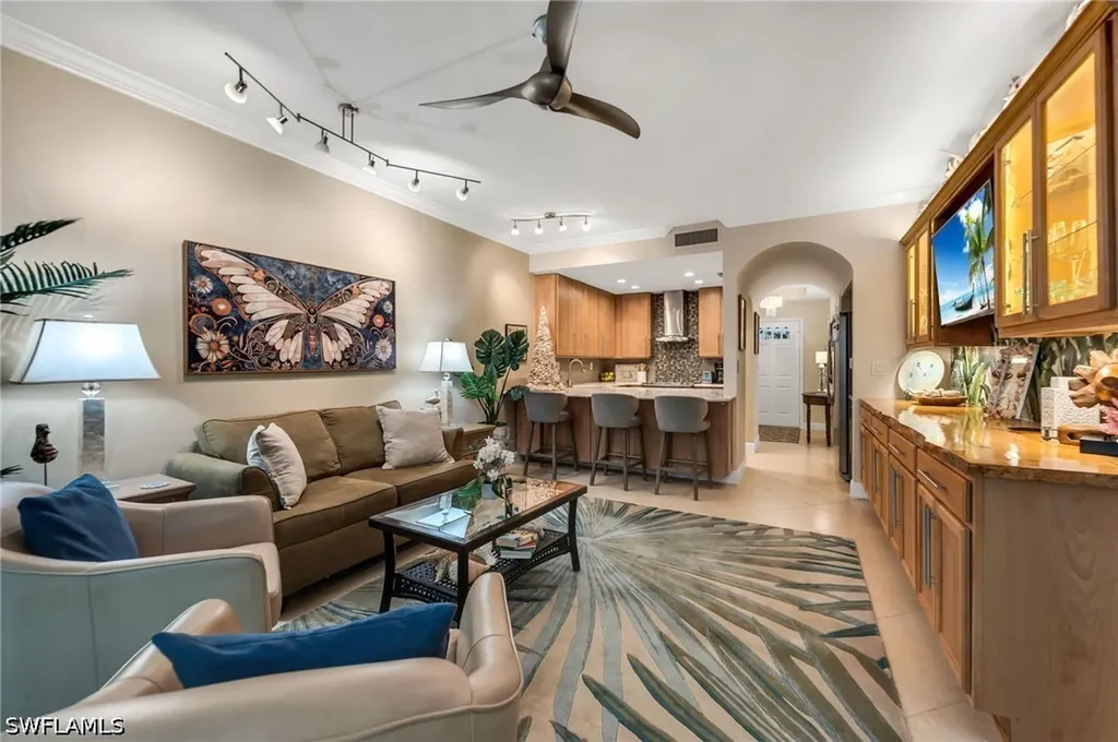 3310 Europa Drive Naples FL 34105