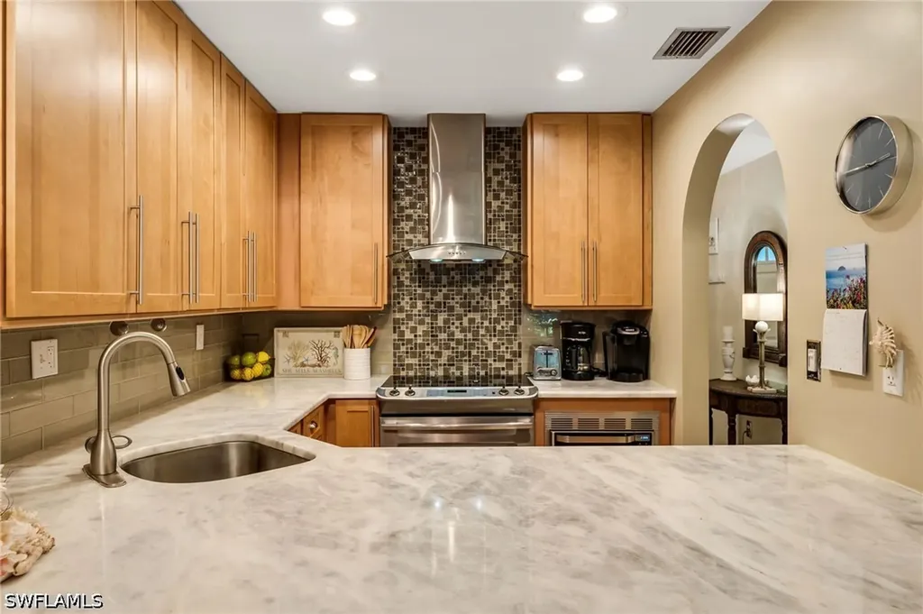 3310 Europa Drive Naples FL 34105