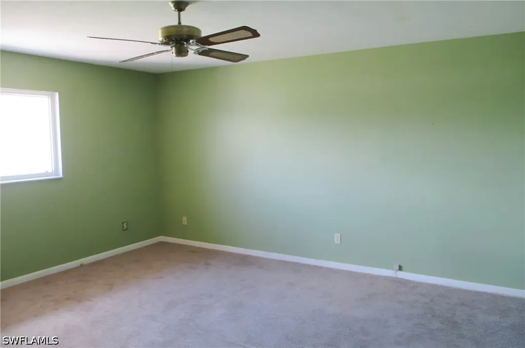 903 SE 20th Court Cape Coral FL 33990