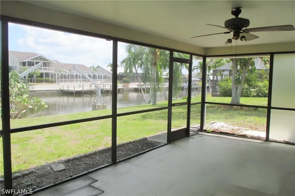 903 SE 20th Court Cape Coral FL 33990