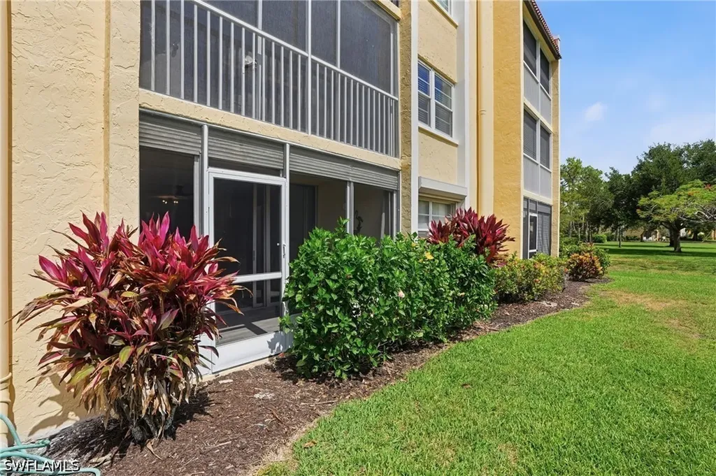 1085 Forest Lakes Drive Naples FL 34105