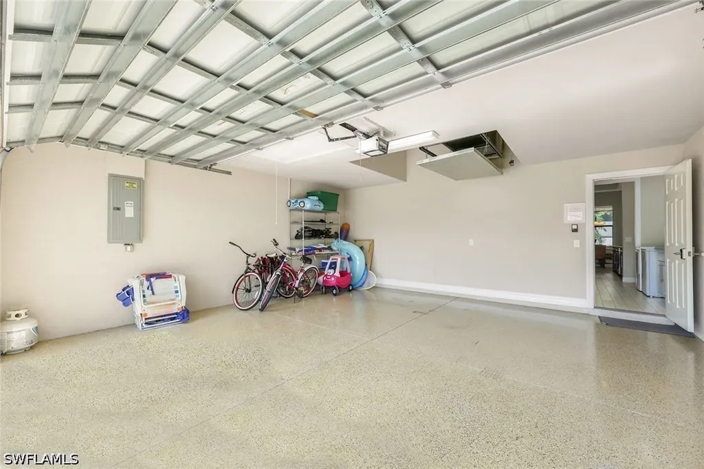 1243 Briarwood Court Naples FL 34104