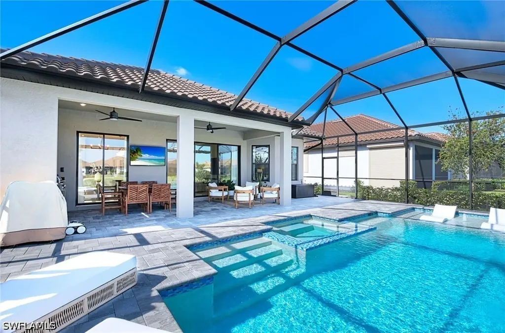 8250 Promoso Court Naples FL 34114