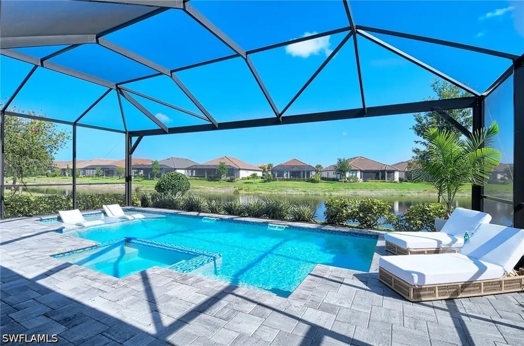 8250 Promoso Court Naples FL 34114