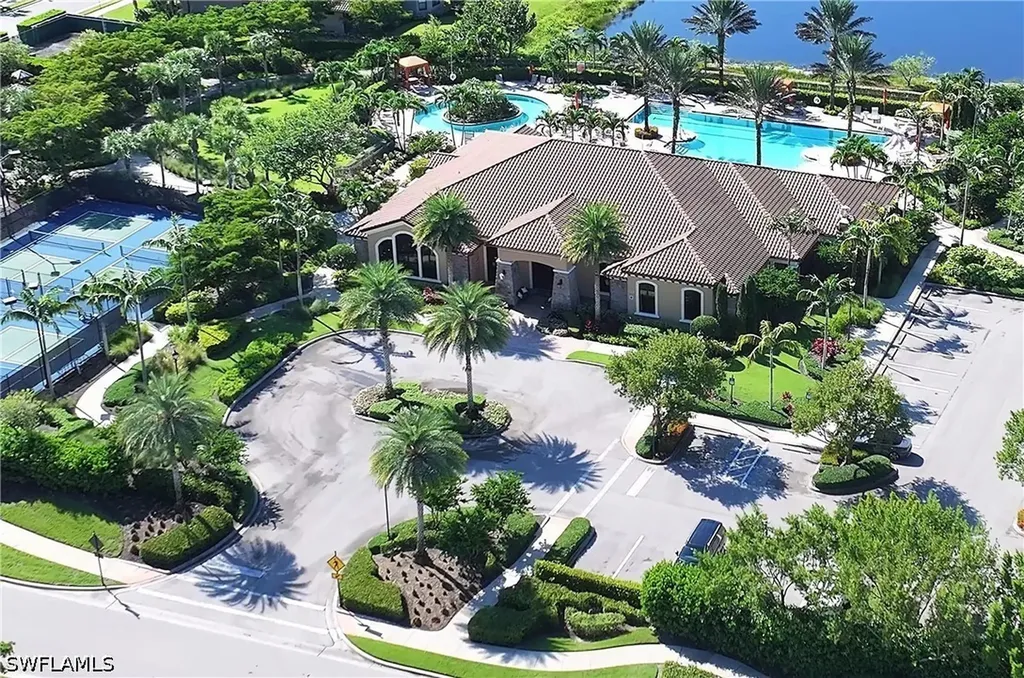8250 Promoso Court Naples FL 34114