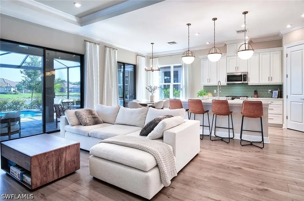 8250 Promoso Court Naples FL 34114