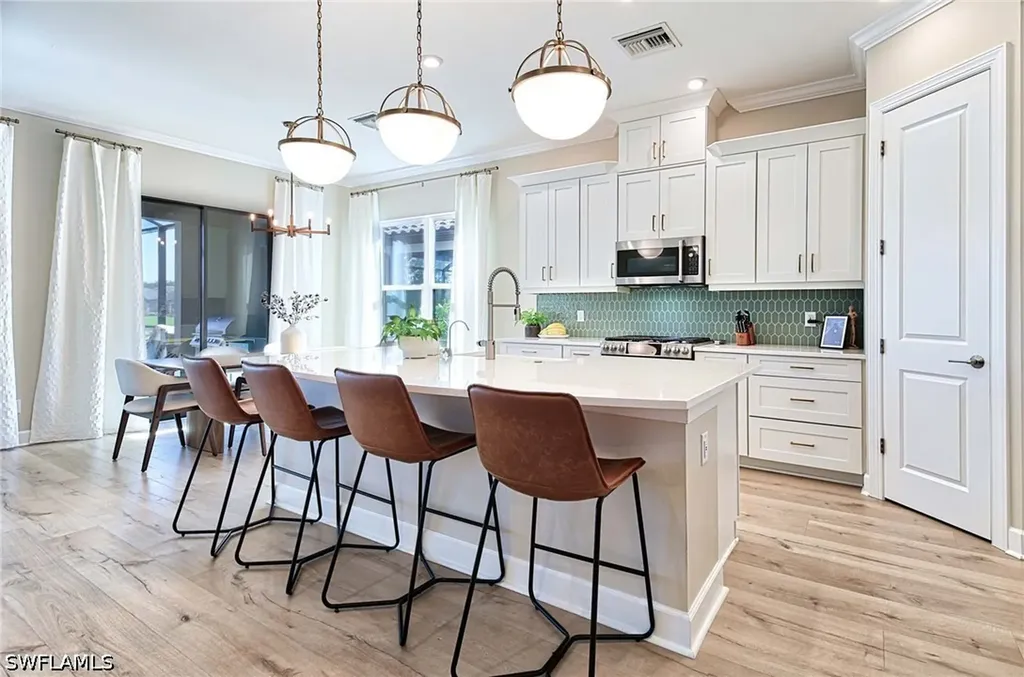 8250 Promoso Court Naples FL 34114