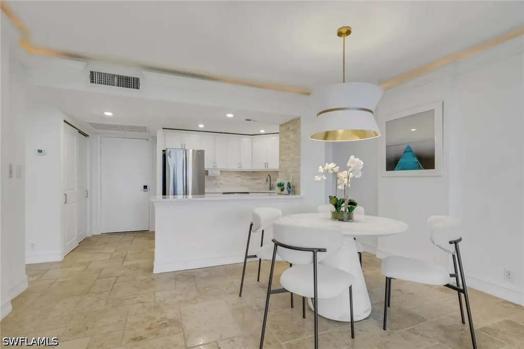 5 Bluebill Avenue Naples FL 34108