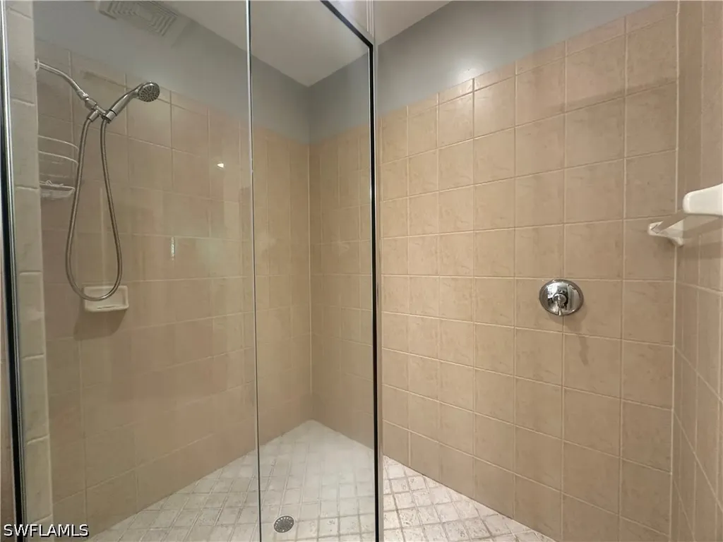 2004 Tarpon Bay Drive N Naples FL 34119