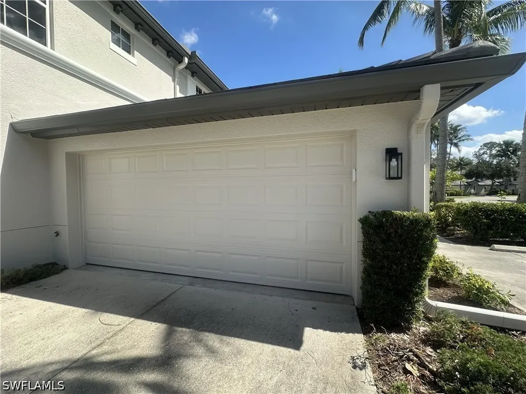 2004 Tarpon Bay Drive N Naples FL 34119