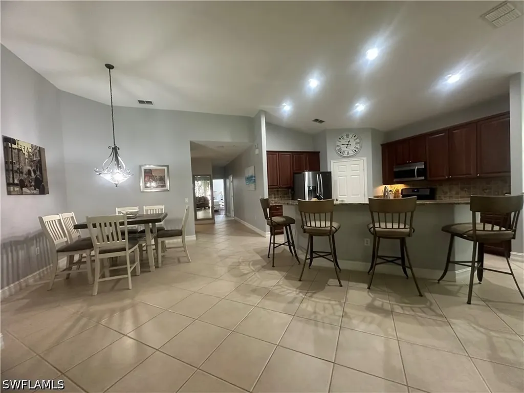 2004 Tarpon Bay Drive N Naples FL 34119