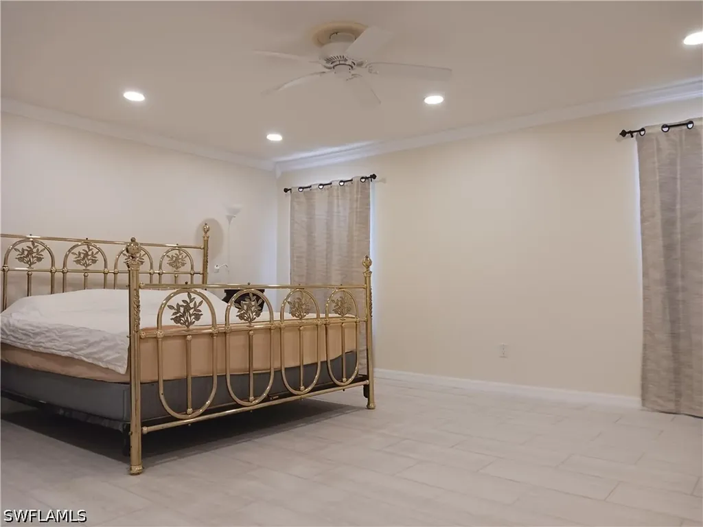 2727 SE 24th Place Cape Coral FL 33904