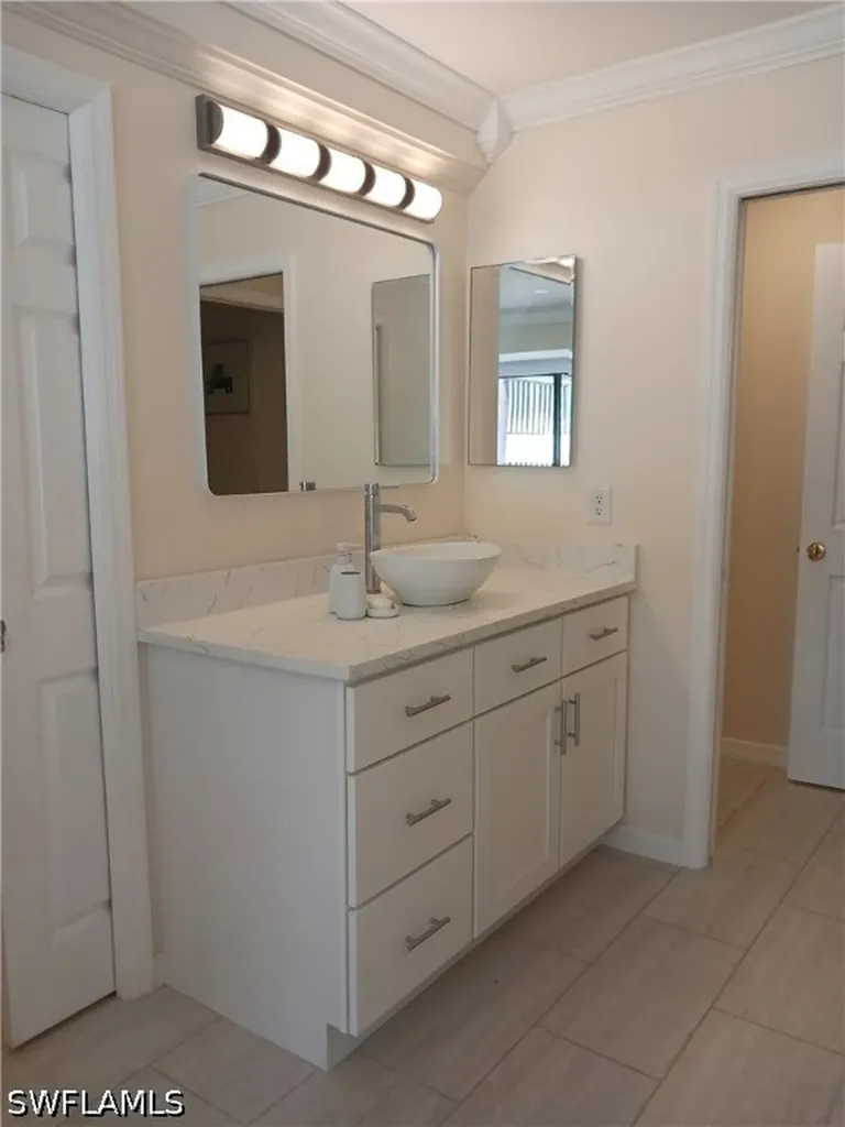 2727 SE 24th Place Cape Coral FL 33904