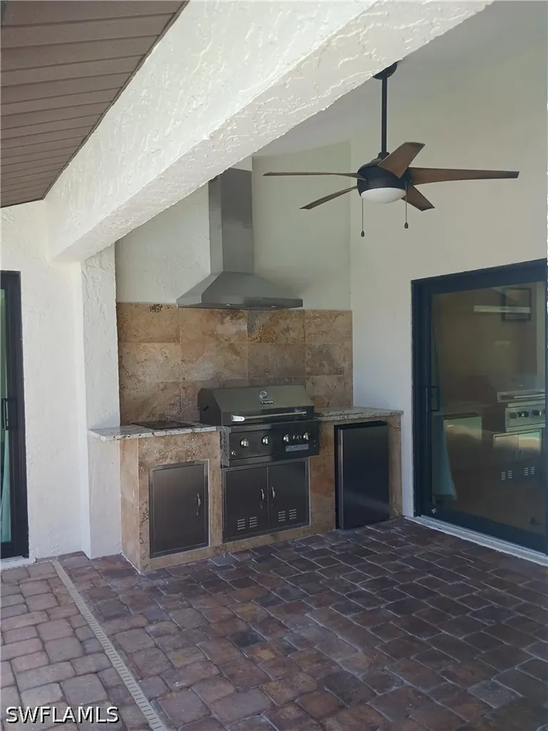 2727 SE 24th Place Cape Coral FL 33904