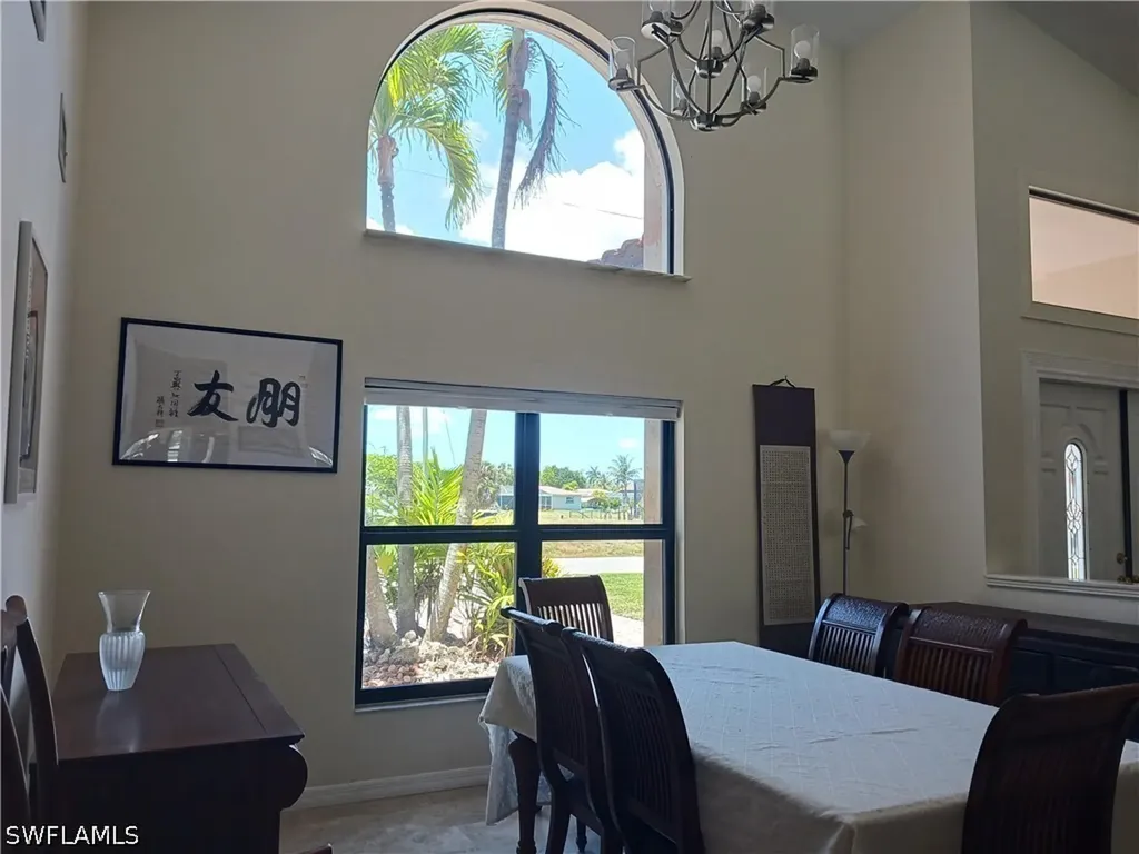 2727 SE 24th Place Cape Coral FL 33904