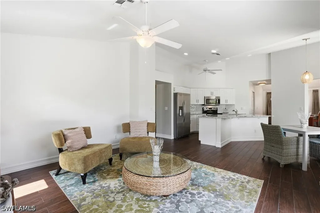 3850 Groton Court Naples FL 34112