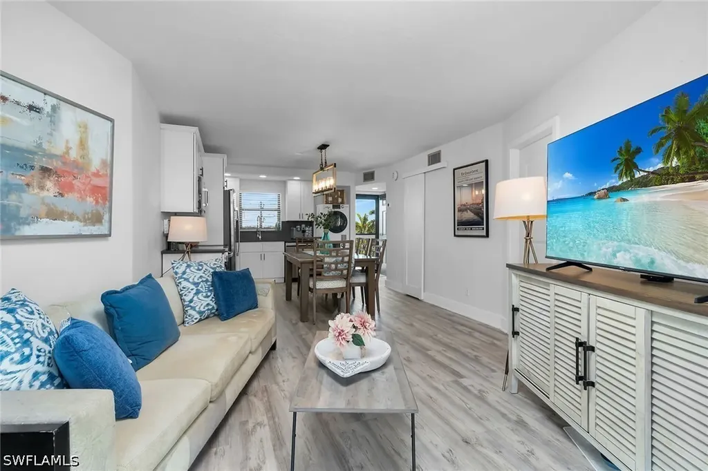 Marco Island FL, 1011 Anglers Cove, Unit H403