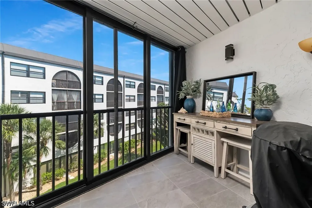 1011 Anglers Cove Marco Island FL 34145