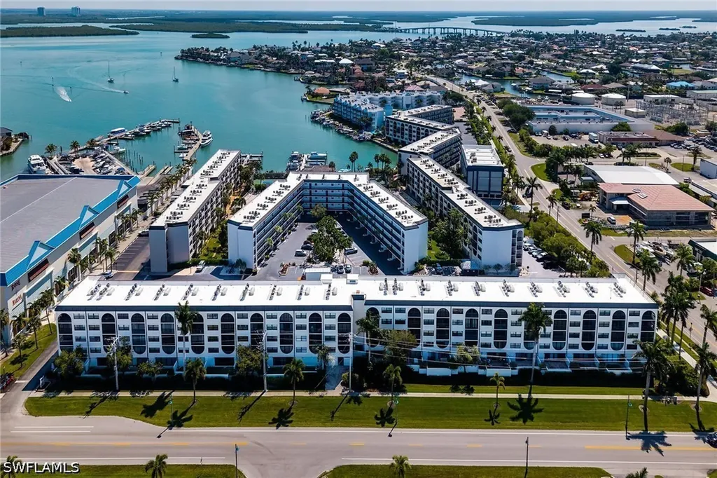 1011 Anglers Cove Marco Island FL 34145