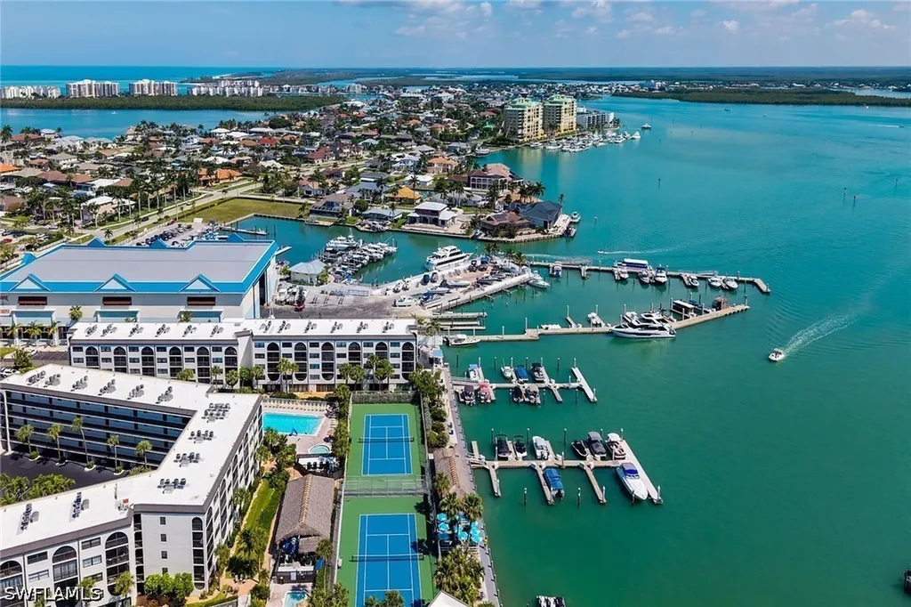 1011 Anglers Cove Marco Island FL 34145