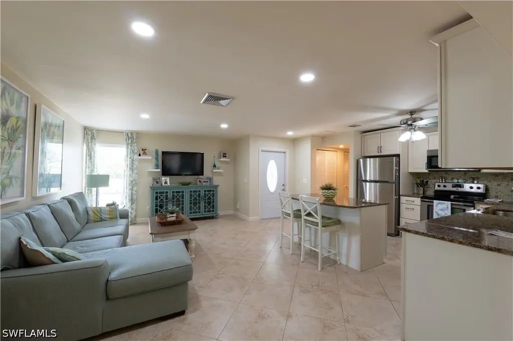 3810 Estero Bay Lane Naples FL 34112