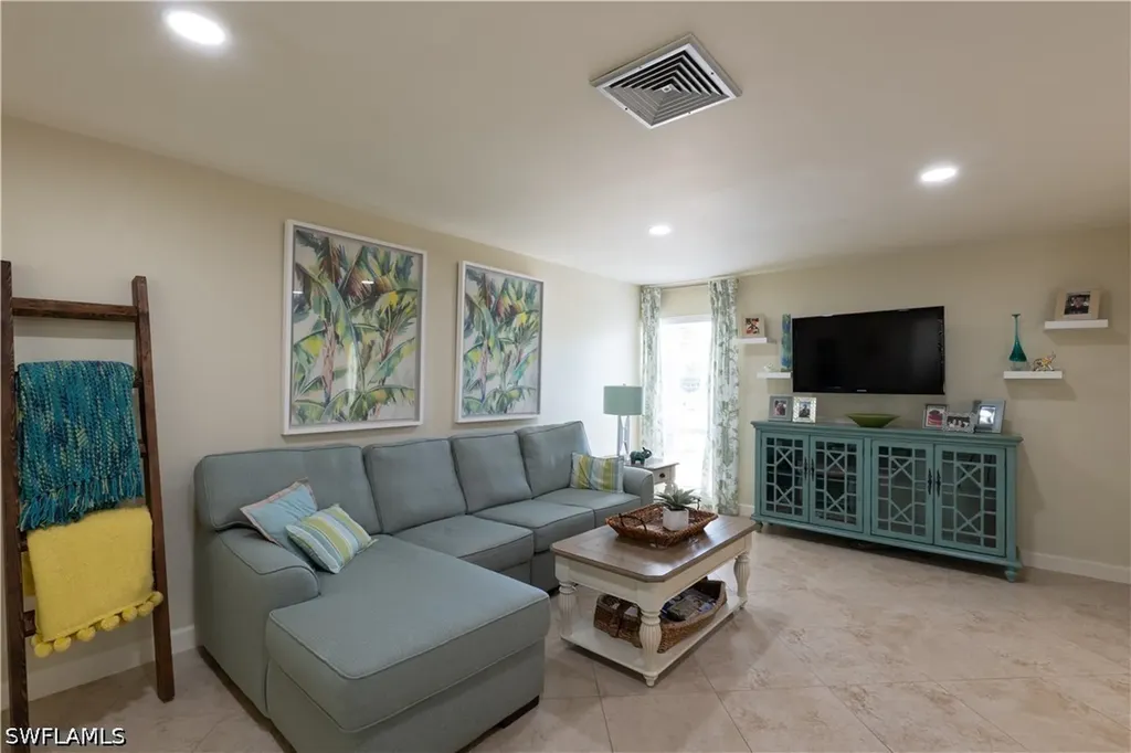 3810 Estero Bay Lane Naples FL 34112