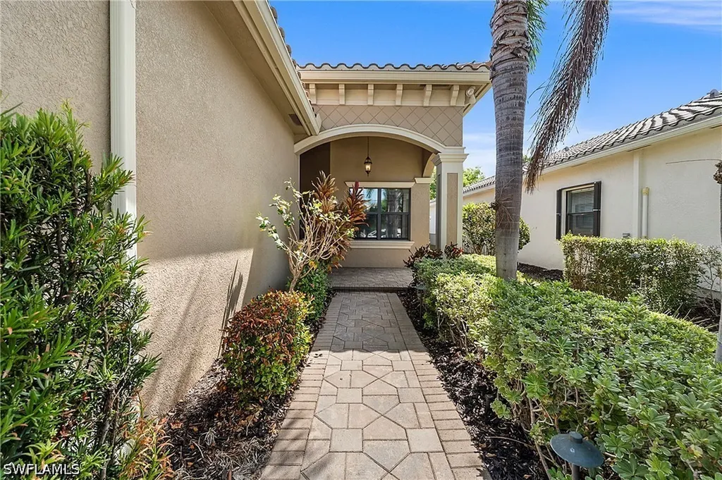 4158 Aspen Chase Drive Naples FL 34119
