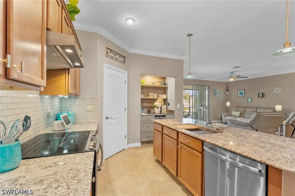 3147 Walnut Grove Lane Alva FL 33920