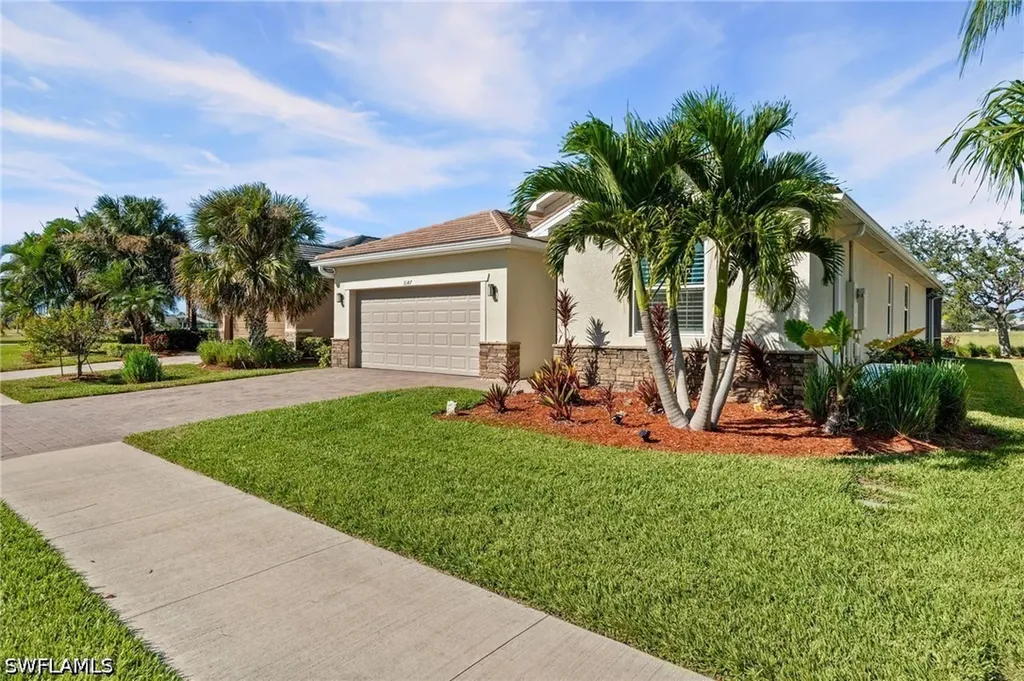 3147 Walnut Grove Lane Alva FL 33920
