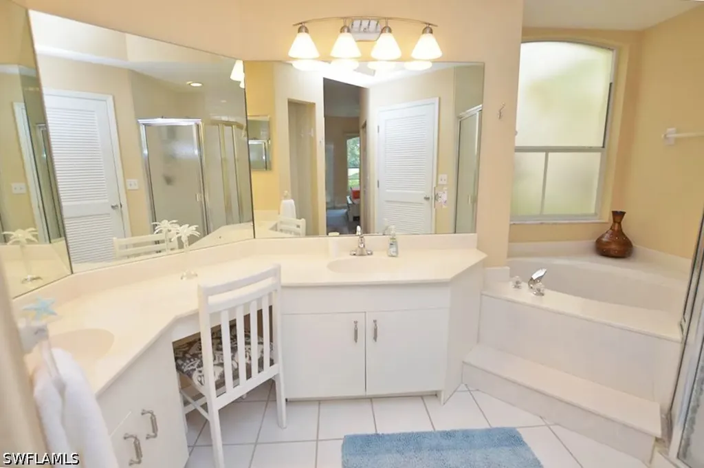 9111 Las Maderas Drive Bonita Springs FL 34135
