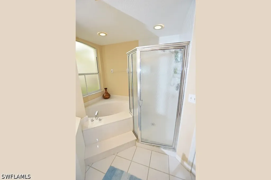 9111 Las Maderas Drive Bonita Springs FL 34135