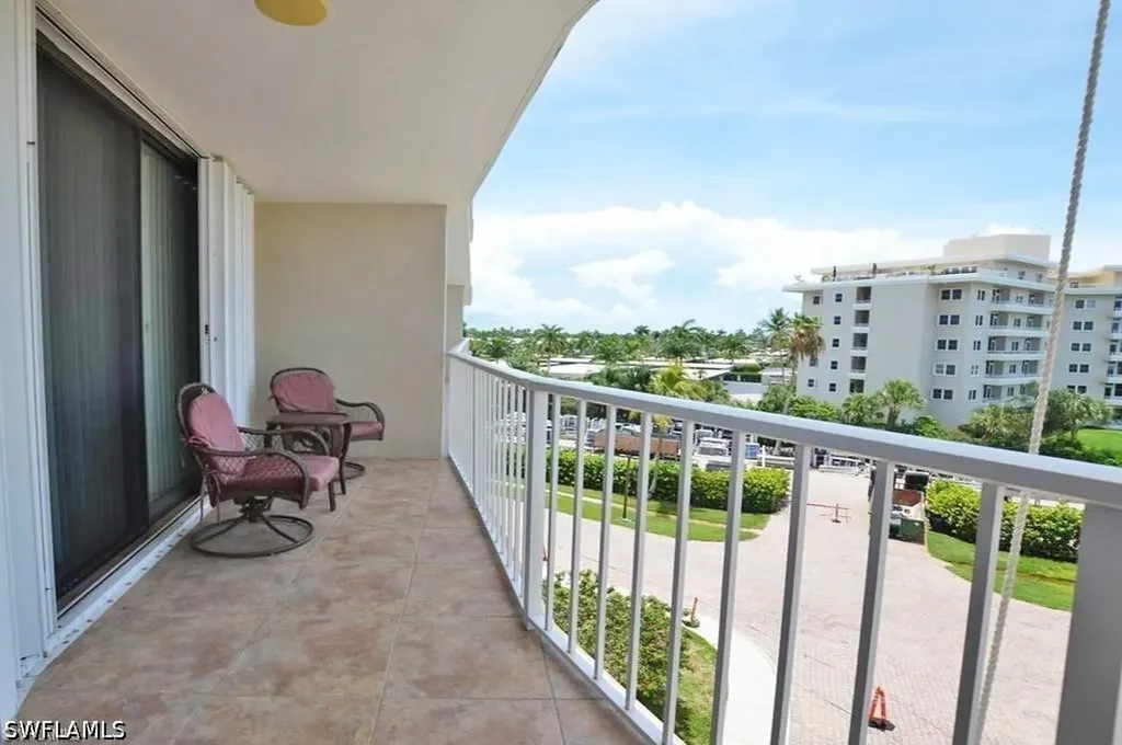 260 Seaview Court Marco Island FL 34145