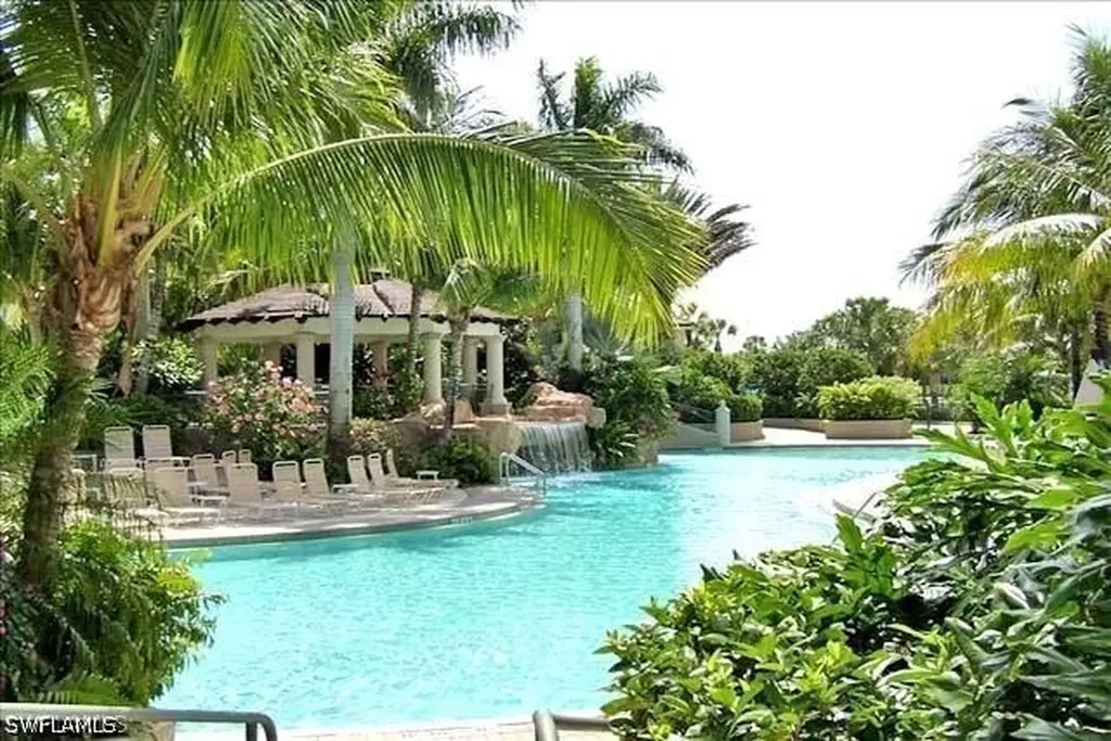 3985 Deer Crossing Court Naples FL 34114