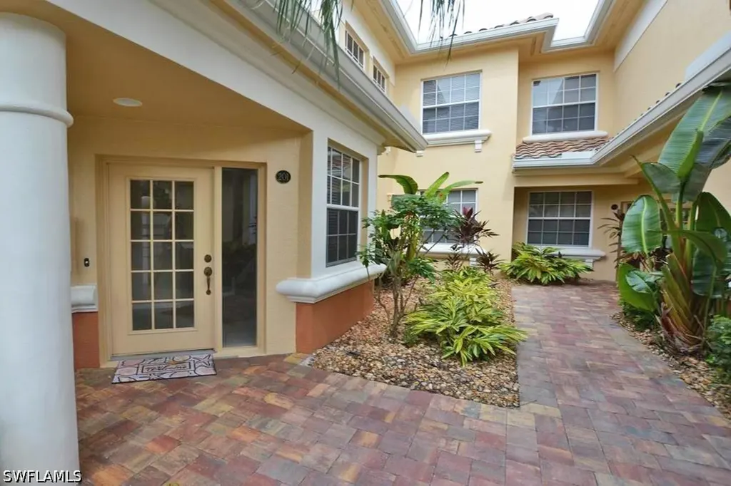 3985 Deer Crossing Court Naples FL 34114