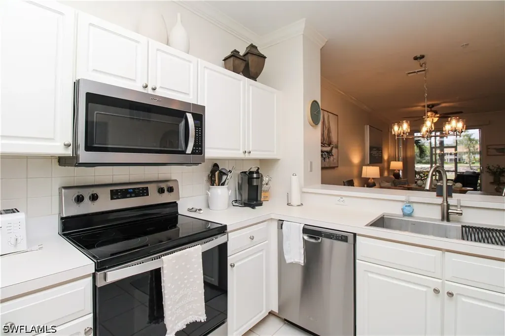 8217 Parkstone Place Naples FL 34120
