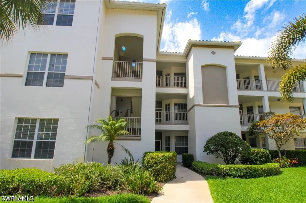 8217 Parkstone Place Naples FL 34120