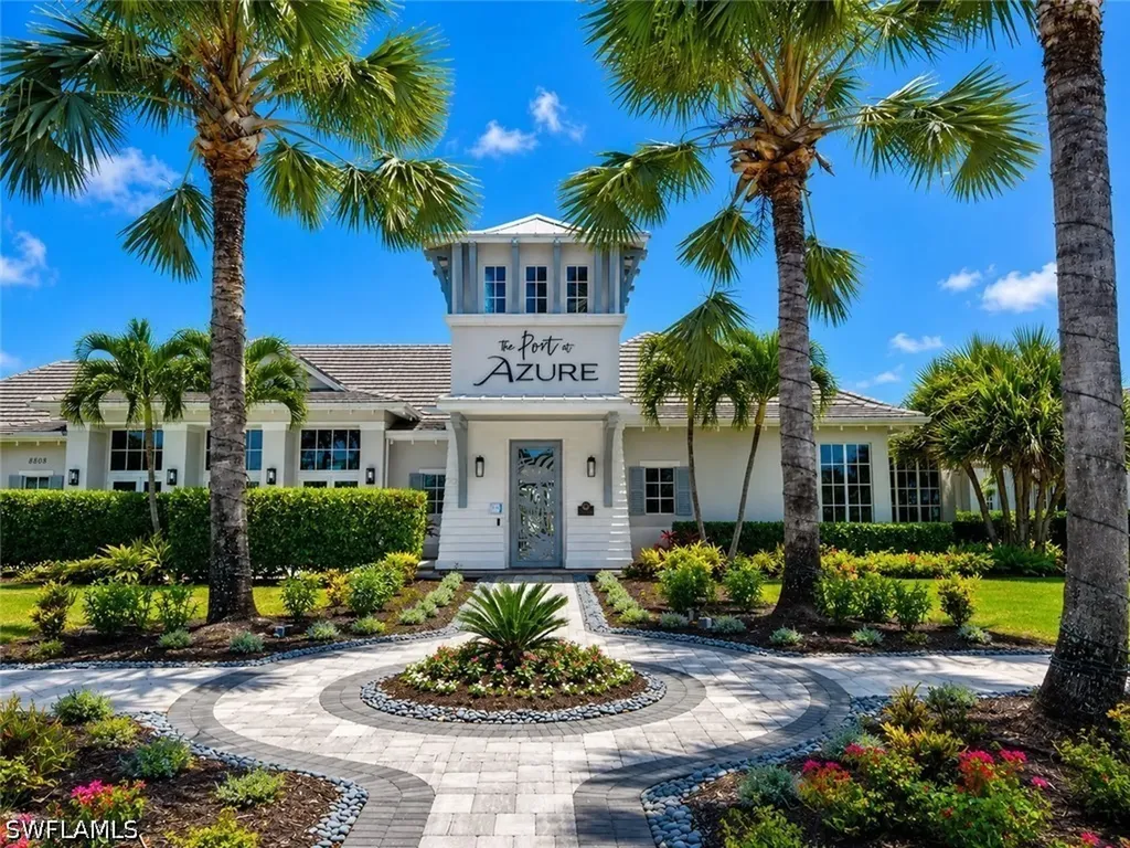 9028 Mayreau Way Naples FL 34114