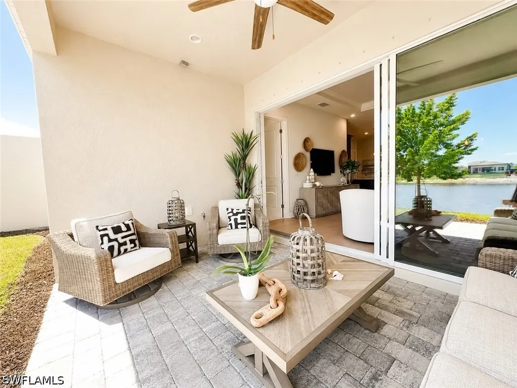 9028 Mayreau Way Naples FL 34114